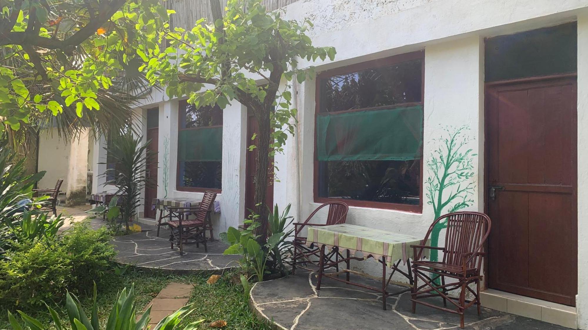 Diani Hostel Diani Beach Eksteriør billede