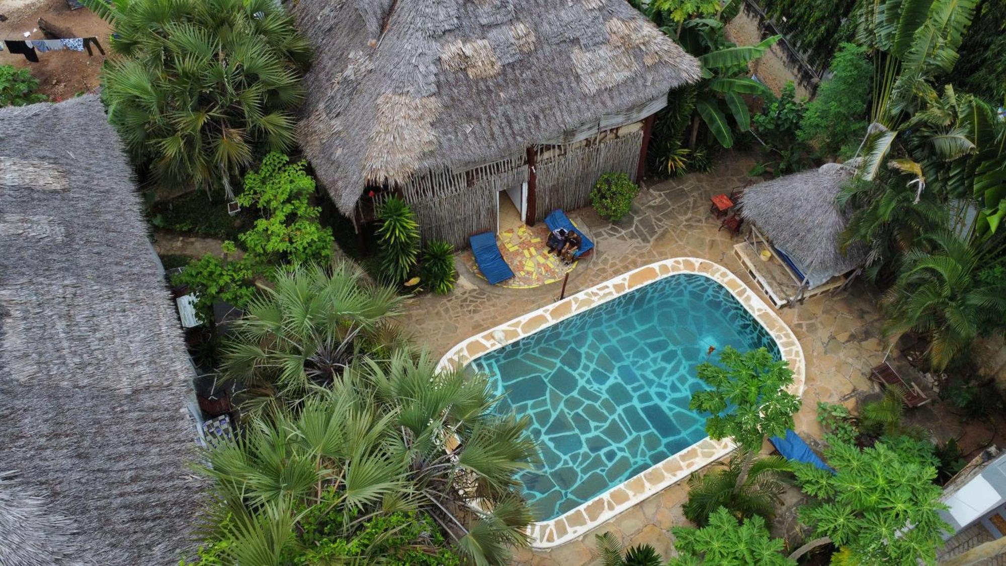 Diani Hostel Diani Beach Eksteriør billede