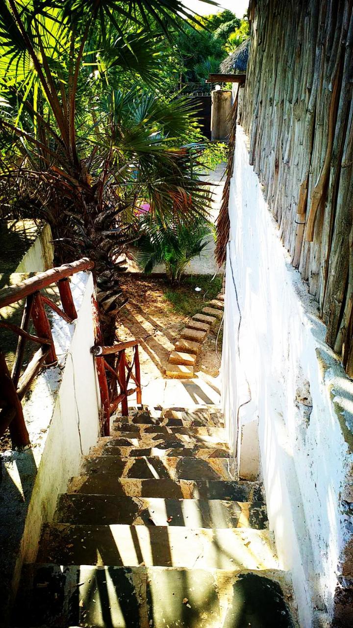 Diani Hostel Diani Beach Eksteriør billede