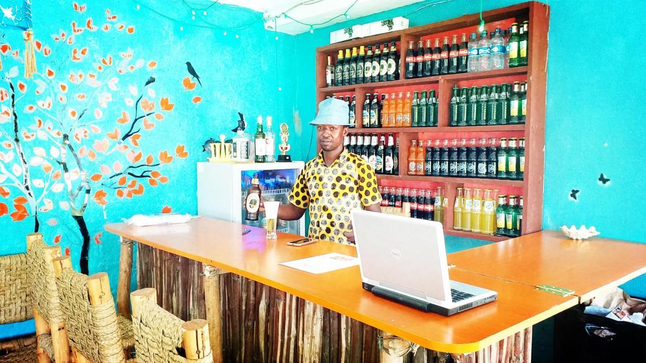Diani Hostel Diani Beach Eksteriør billede